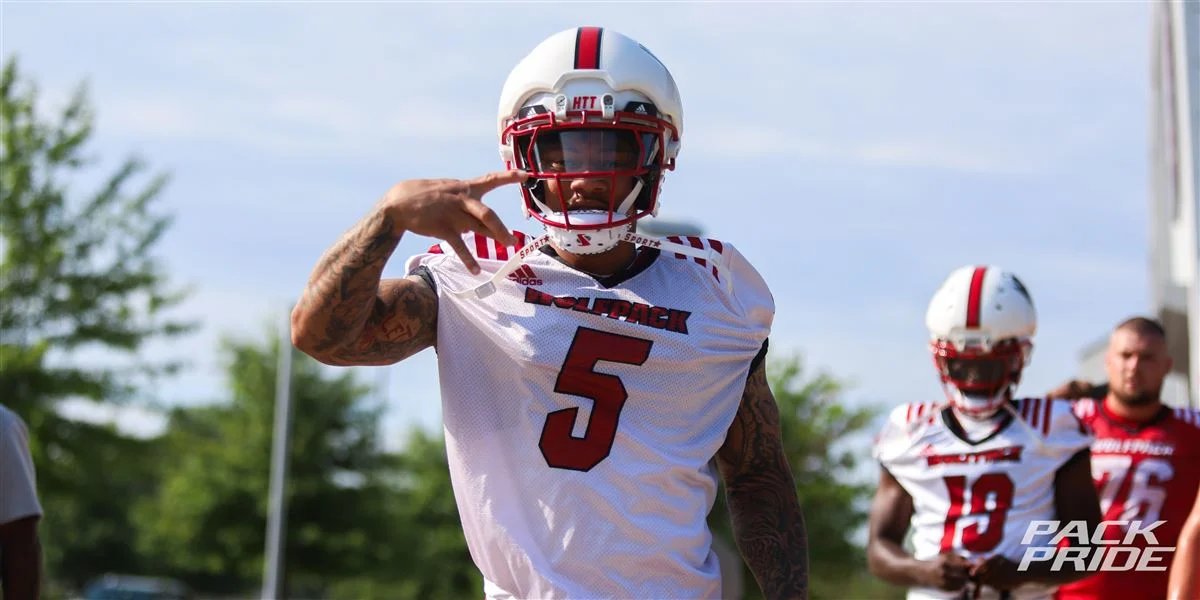 SleeperSeahawks's tweet image. The Seahawks announced they have signed DK Kaufman and placed Kenny McIntosh on injured reserve.
Kaufman played safety at NC State, Auburn and Vanderbilt, but is converting to running back. Per @MikeDugar, he could also factor in as a kick returner.