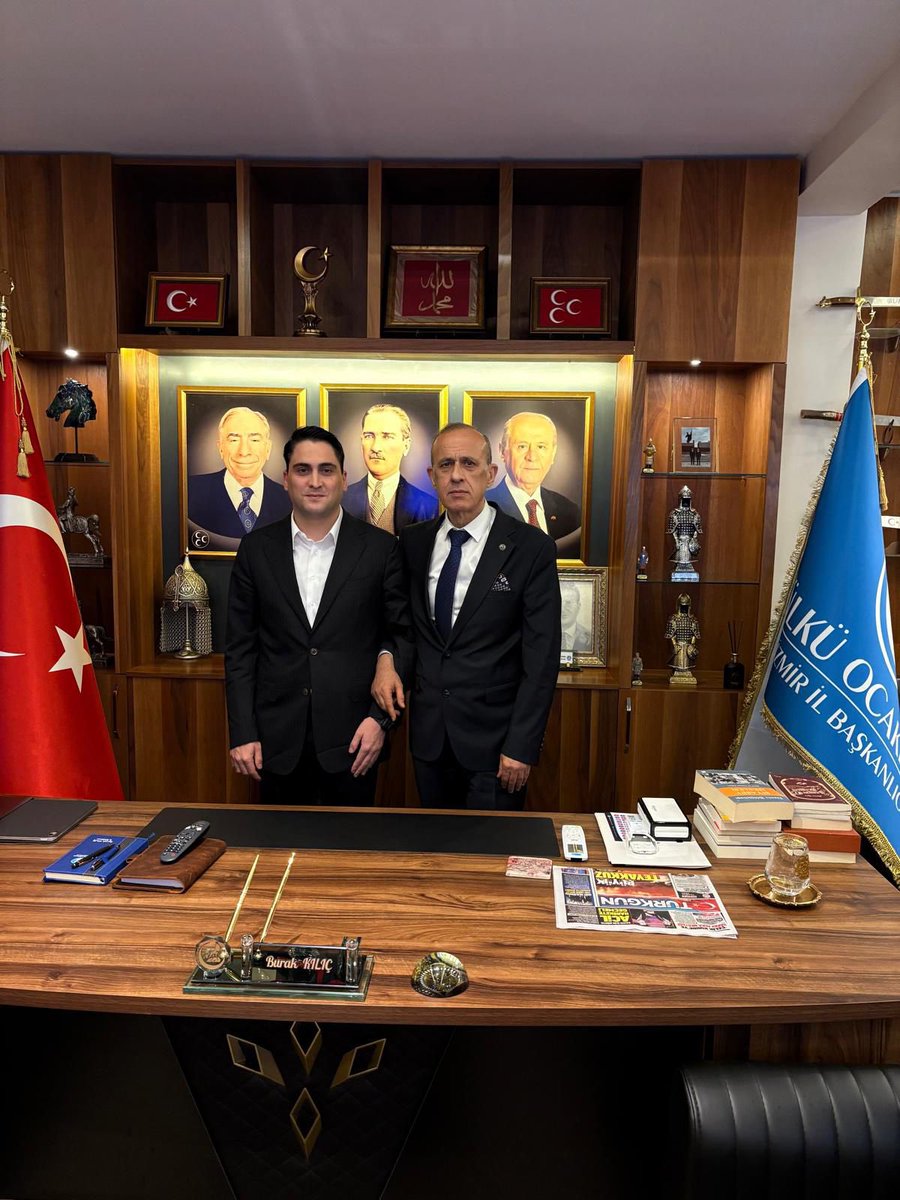 Geçmiş dönem Ülkü Ocakları İzmir İl Başkanımız Abidin Bilgin, hukuksuz bir mahkûmiyet ile yıllar süren zorlu bir süreci geride bırakmasının ardından bugün Ülkü Ocakları İzmir İl Başkanlığımızda bizleri ziyaret etmiştir.

Türk Milliyetçiliği davasına gönül vermiş, çileyle