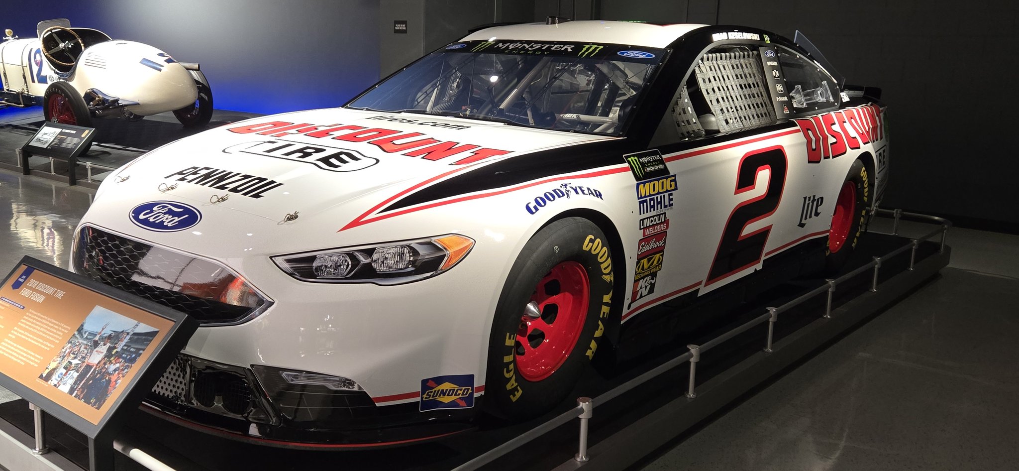 keselowski Lionel Racing Brad Keselowski #2 Alliance Truck Parts 2017