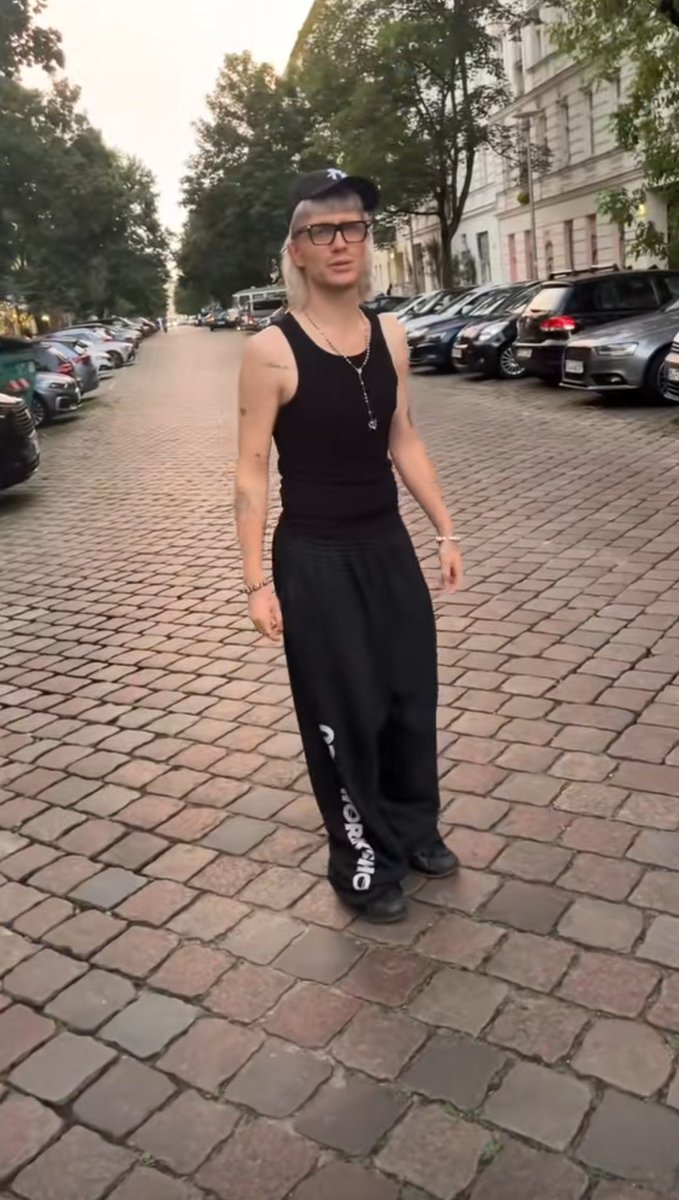 qqjoostk's tweet image. fucking shit...