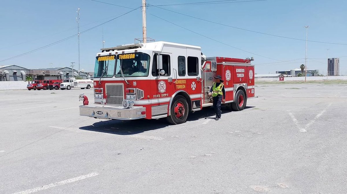 🚒 Se impartió capacitación en manejo defensivo a operadores de Bomberos Torreón, fortaleciendo su preparación ante emergencias y reforzando la seguridad de la comunidad. 🛡️👨‍🚒
#TorreónSiemprePuedeMás👊