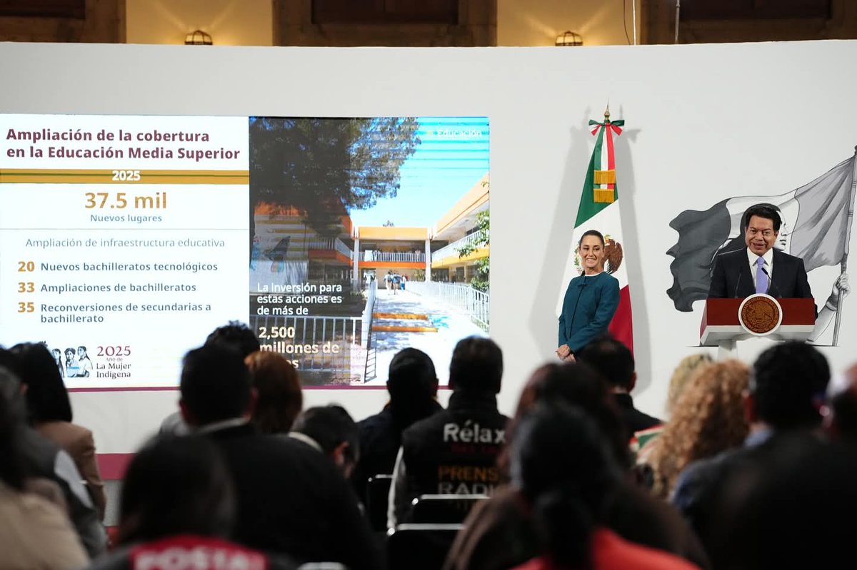 24_morelos's tweet image. PRESENTAN NUEVO BACHILLERATO; CONTARÁ CON DOS CERTIFICADOS

@mario_delgado, titular de la @SEP_mx, destacó que el nuevo #bachillerato nacional entregará dos #certificados, uno para continuar estudios superiores y otro técnico avalado por universidades.

Este modelo busca…