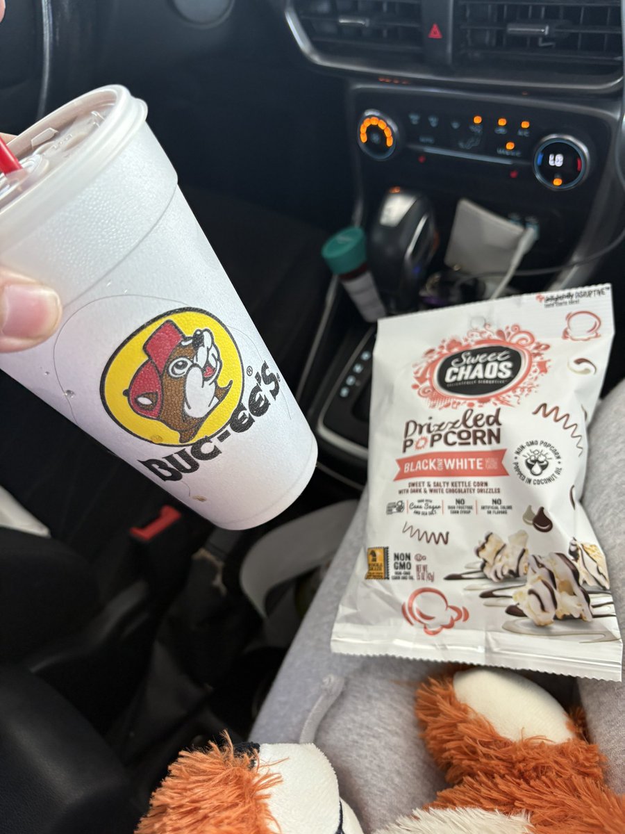 ValidHazelTrans's tweet image. Ugggg I miss my beloved Dr Pepper