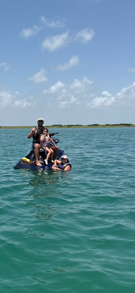 0xwillthetrill's tweet image. unfortunately I am a much better jet ski operator than dolphin photographer