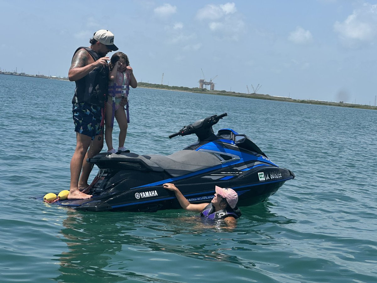 0xwillthetrill's tweet image. unfortunately I am a much better jet ski operator than dolphin photographer