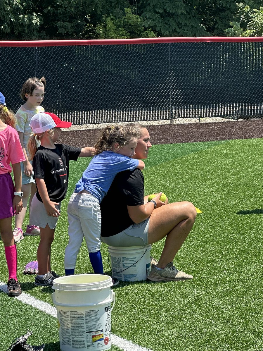 Raven_Softball's tweet image. We had so much fun at our youth and prospect camp yesterday!! Thank you to all of our campers that beat the heat and grew in their softball skills!🥵🥎