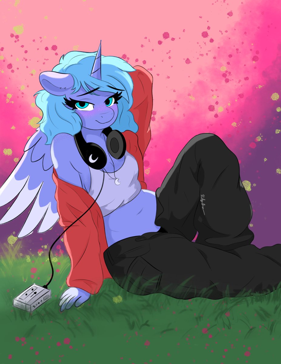 Would you hang out in a field listening to music with Luna in her early 20's?~~
