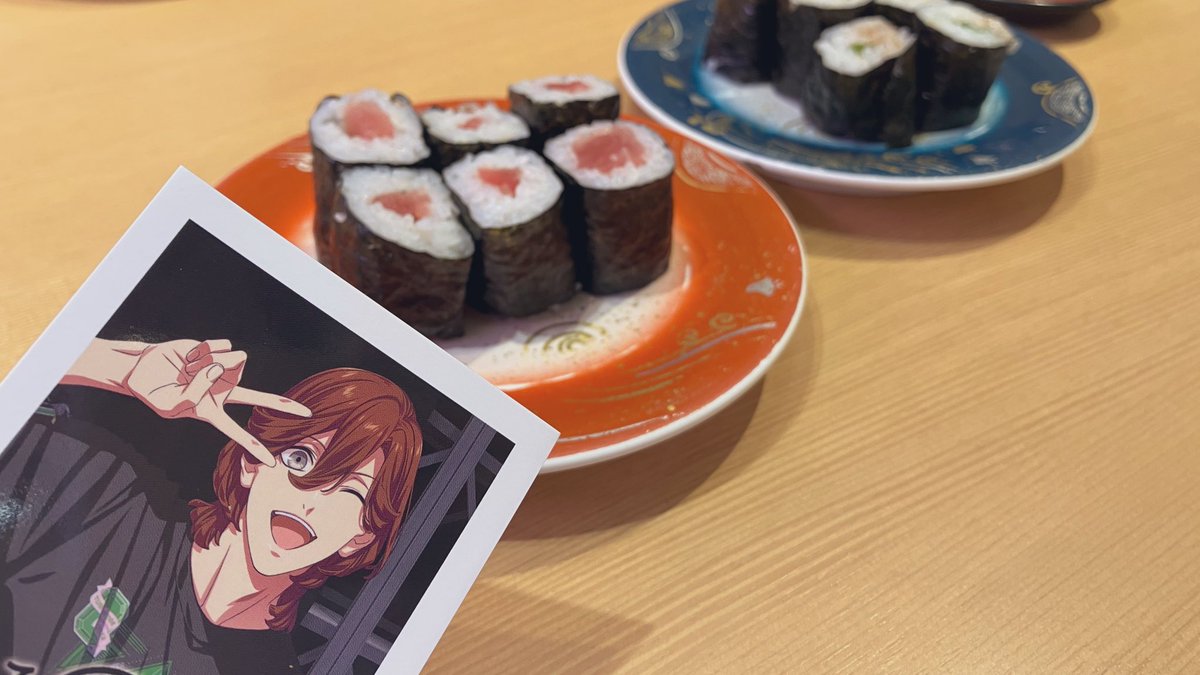 haramiLunch's tweet image. 嶺二のチェキいつも最高の笑顔でピースまでしてくれるから色んなものと撮っちゃう
ご飯としか撮ってませんけど