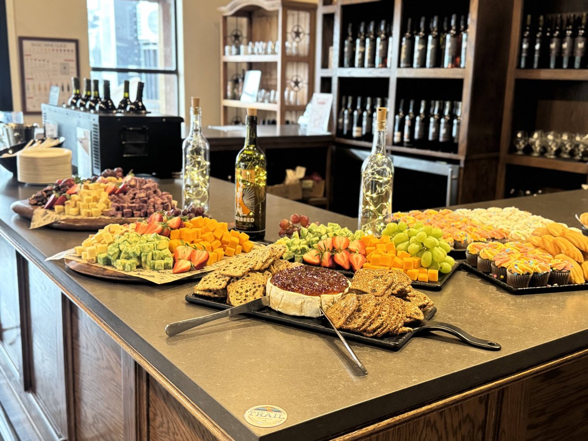 bellspringswine's tweet image. Planning an upcoming event? Need a unique spot? Hint. Hint. We have plenty of spaces, both inside and outside. 😀 #eventspace #privateevents #eventvenue #drippingspringsevent