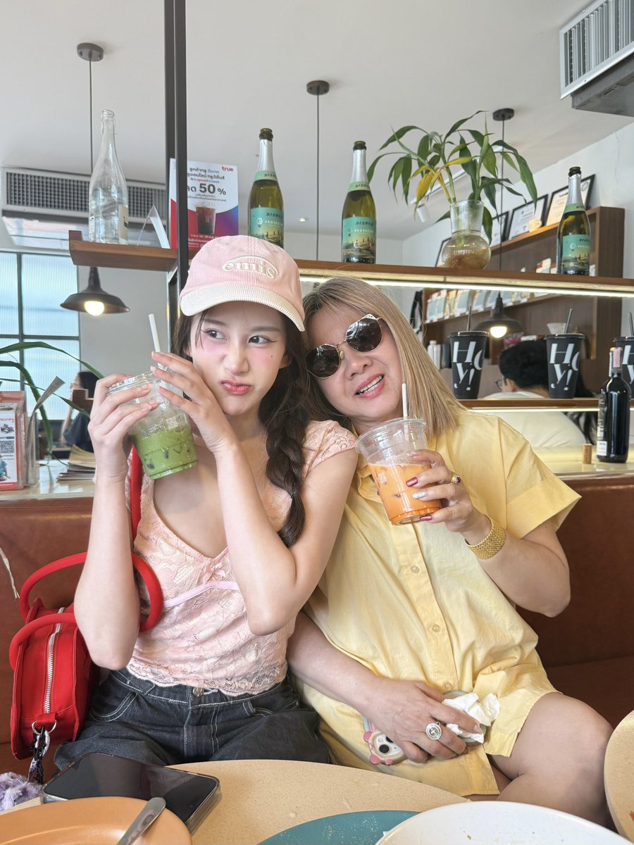 ffolky_'s tweet image. กลับมาเติมแงวหน้าบึ้ง😼 #ffolky