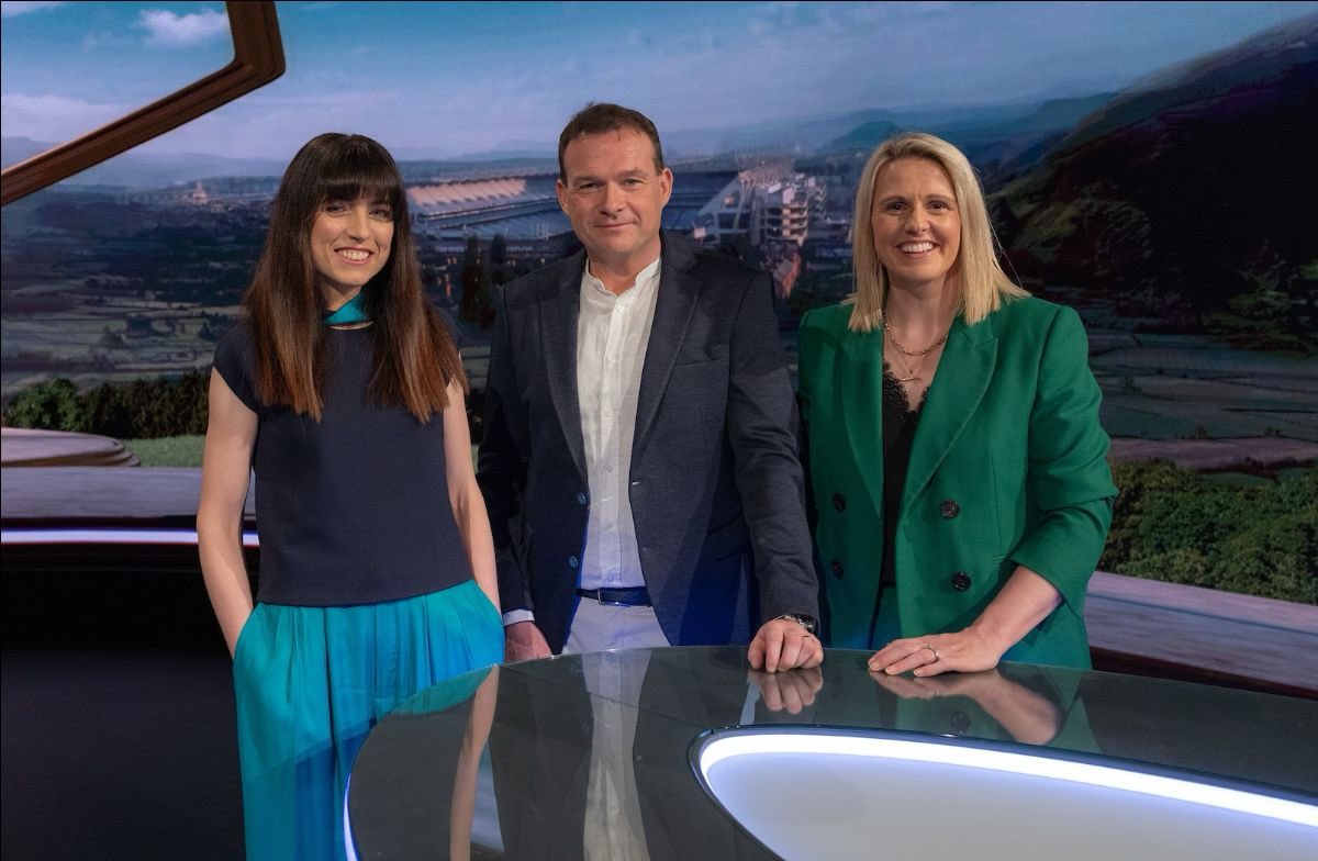 MoCatterson's tweet image. The All Ireland Footbal Final had an average audience of 933,000 viewers on @RTEOne with 79% share. Viewership peaked at 1,033,000. The @TheSundayGame Live (incl Sunday Game Beo) had 378,000 streams on @RTEplayer. #allirelandfootballfinal