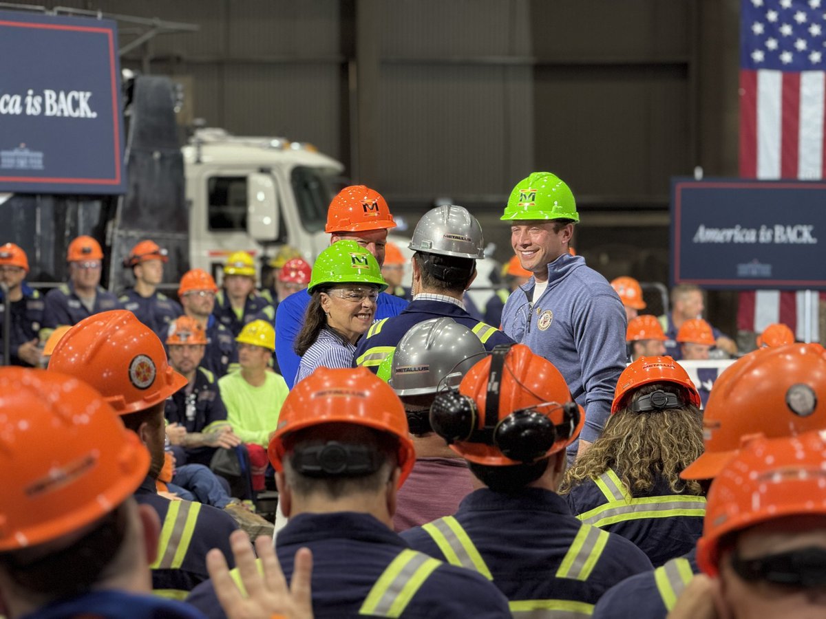 Happy to join Vice President <a href="/JDVance/">JD Vance</a>, <a href="/michaelrulli/">Michael Rulli</a>, and workers from the Metallus steel plant in Canton to celebrate the Big Beautiful Bill!
This pro-growth bill puts American workers first!
