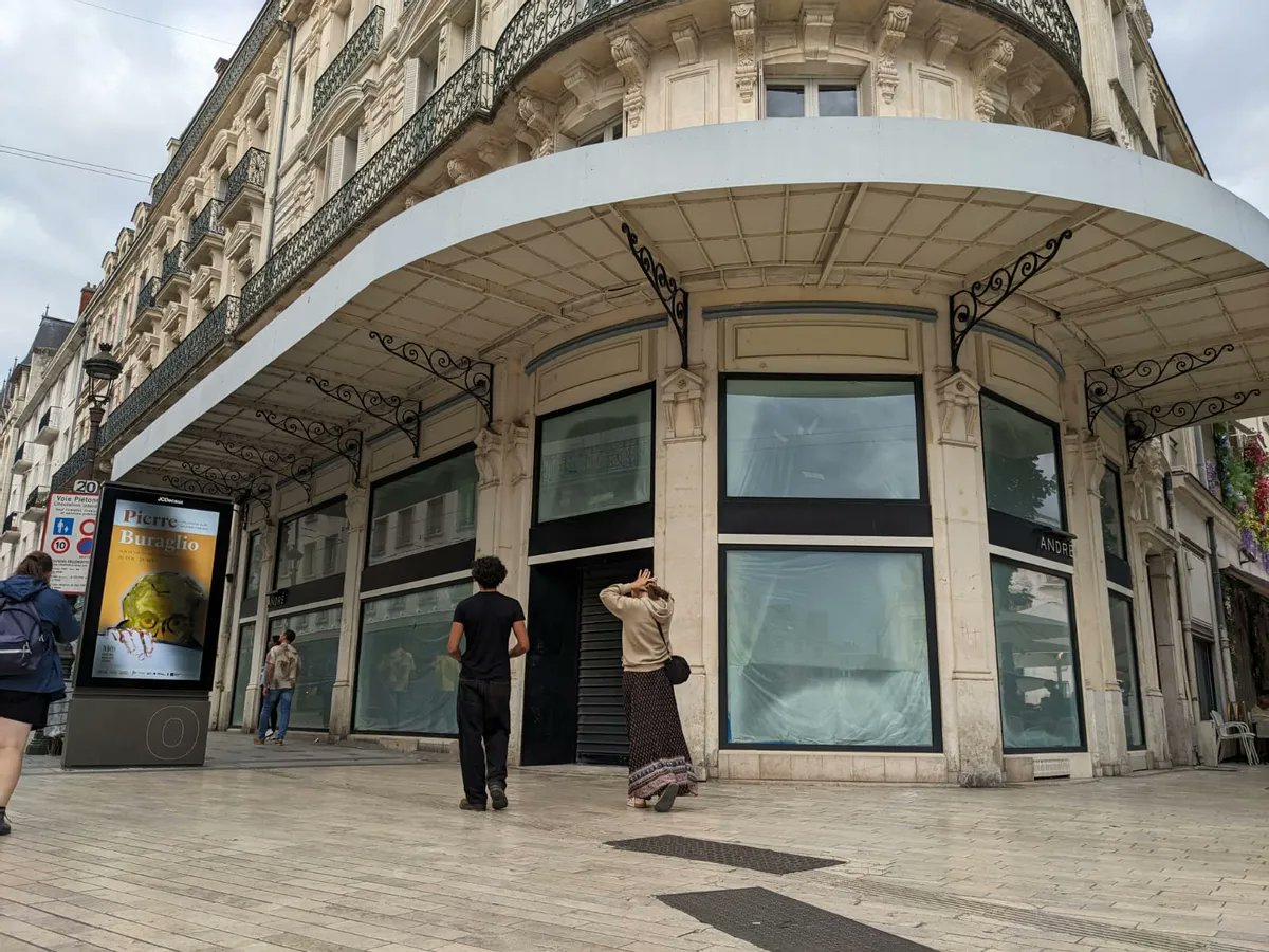 larep_fr's tweet image. On sait quand ouvrira, à Orléans, le Kiosque à pâtisseries du chef étoilé Christophe Hay larep.fr/orleans-45000/…
