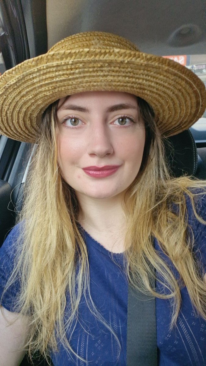 Yüzümde vatan gülüşü