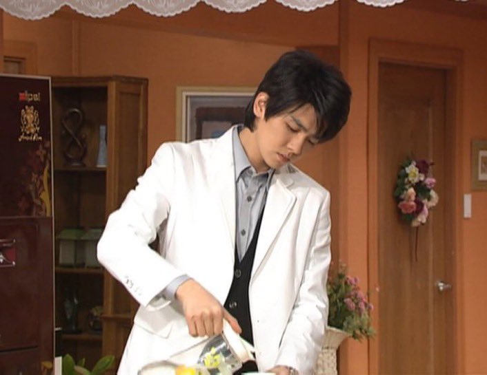 bluuuuu__123's tweet image. 버석한데 단정해...... 너무좋아
왤케 까시야 ㅁㅊ
