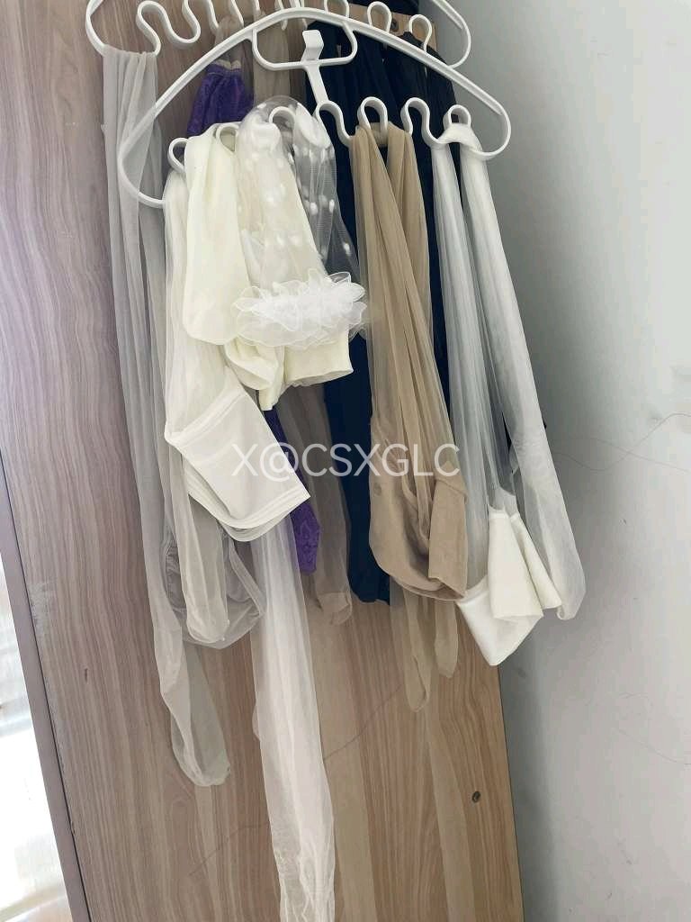 0757，广东佛山南海区，找能互换对象原味丝袜和鞋子的，要求武器大素质高，合适的话可以长期发展，3p或者互换都行，有兴趣的私我报名！