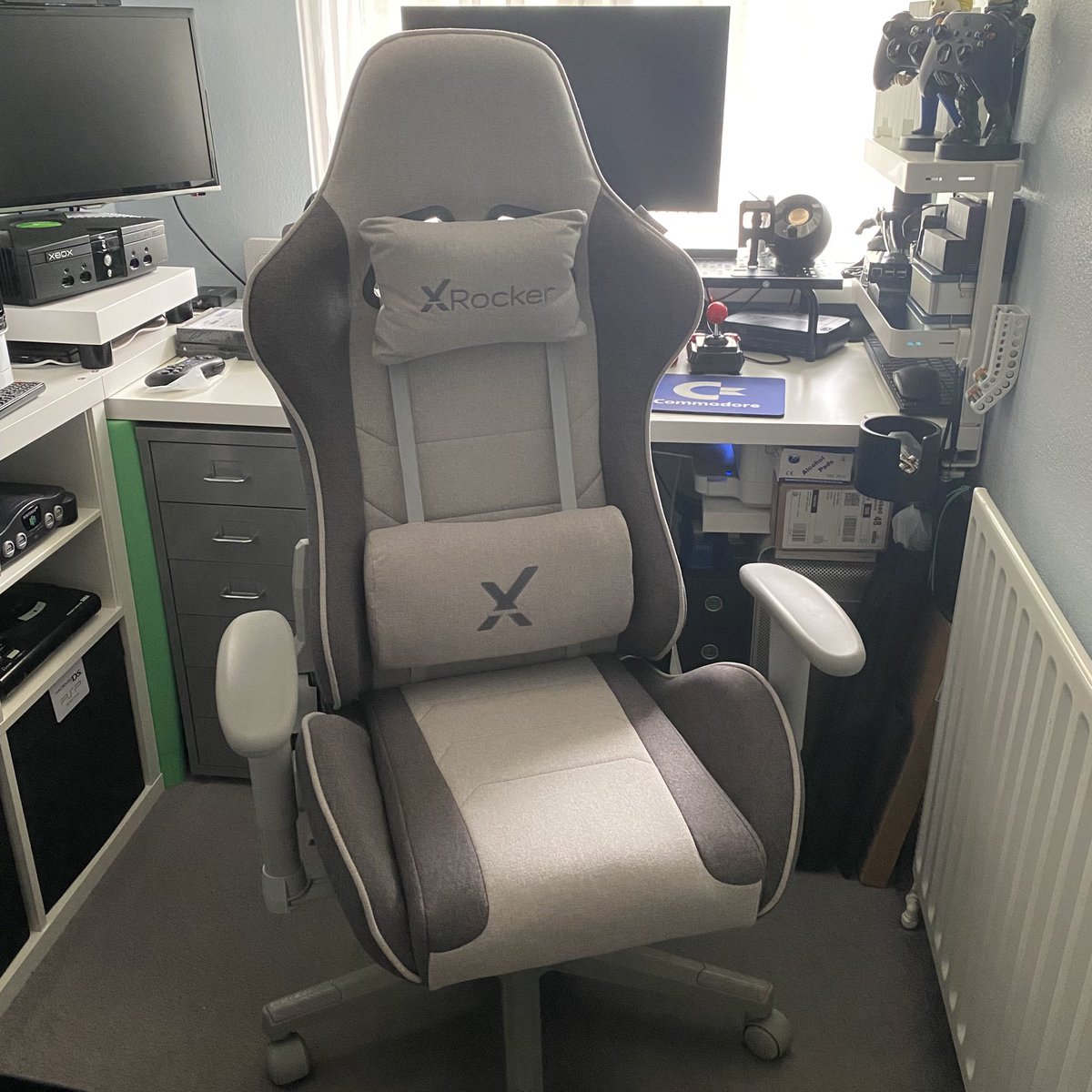 retroguybry's tweet image. I have a new chair. I’ll miss the old one but the PVC was starting to disintegrate. #XRocker