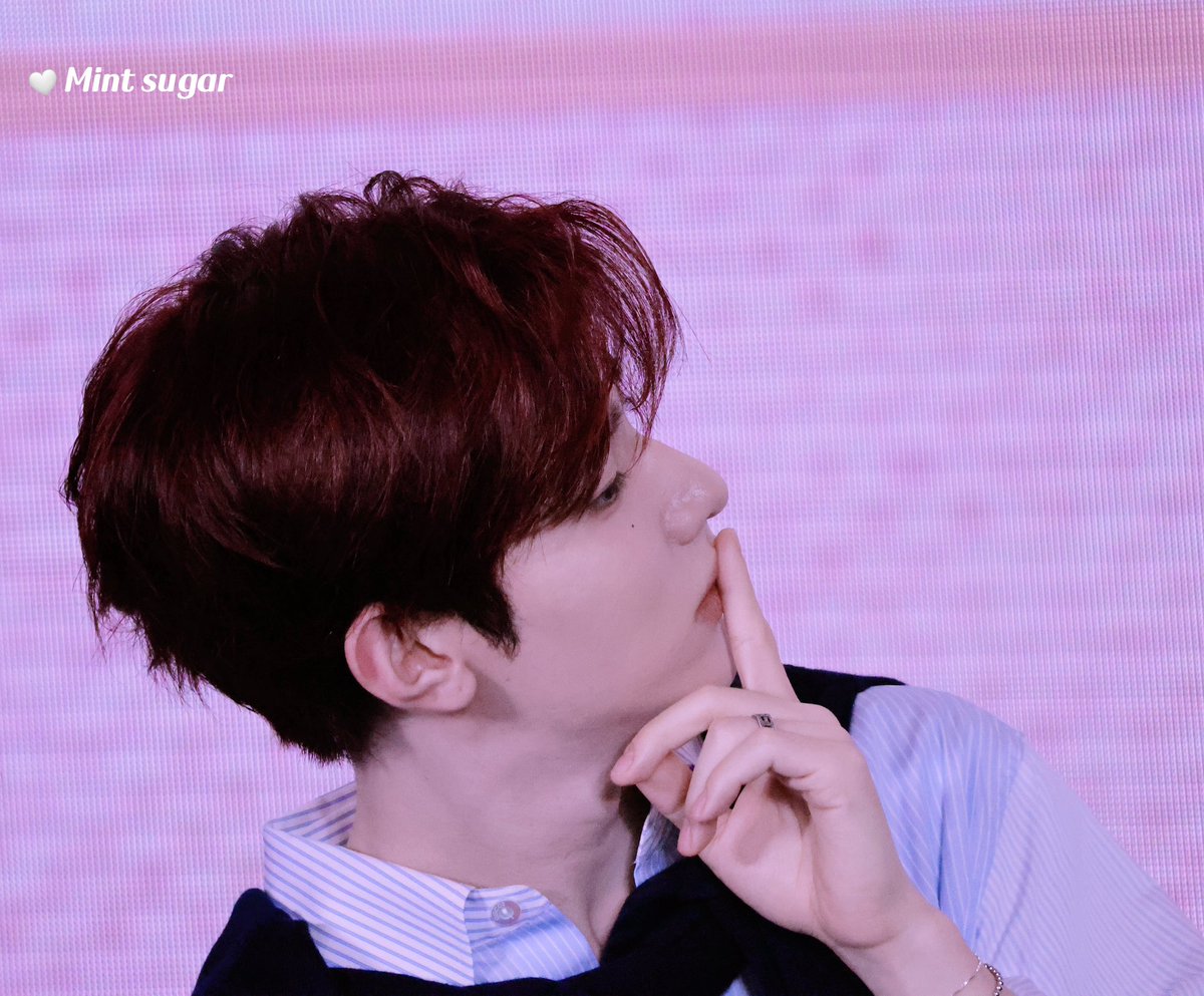 beyoursugar's tweet photo. 2025.07.26
3CE meet with Hao🥰

 #장하오 #章昊 #ZHANGHAO #ジャンハオ #제로베이스원 #ZEROBASEONE #ZB1 https://t.co/WN5OOa24XW