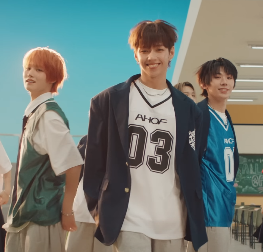 Cherokeexxi's tweet photo. ahhhh my precious HanJayWon 🥰

AHOF THE UNIVERSE MV OUT NOW  
#아홉_파랑학교_초록잔디_빨간운동화_MV #AHOF_TheUniverse #WHOWEARE
@AHOF_official https://t.co/PLJib2J2yn