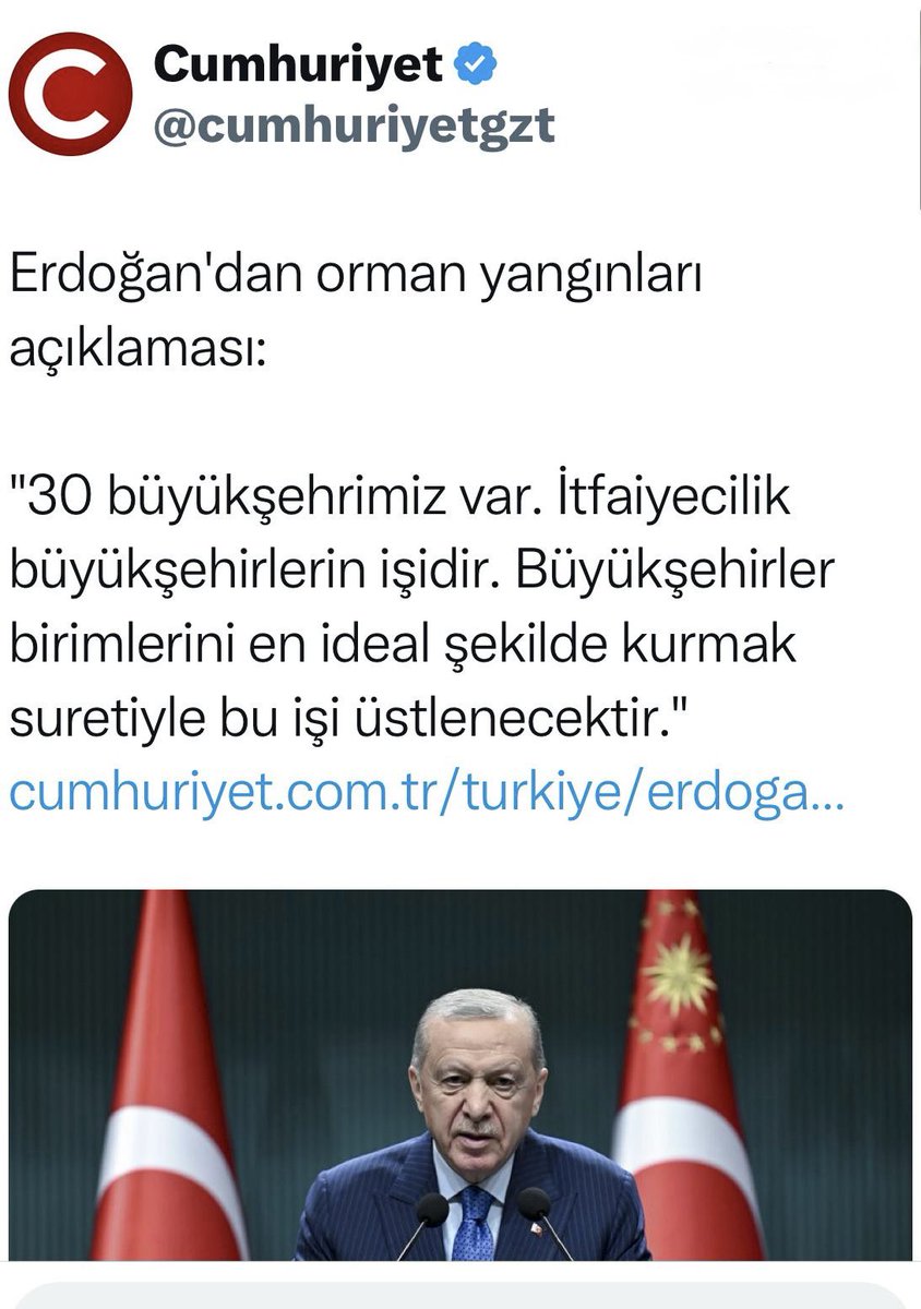 Recep Tayyip Erdoğan belediye başkanıyken orman yanınca: "Yanan alanlar Orman Bakanlığı'nın sorumluluğunda."

Erdoğan Cumhurbaşkanı'yken orman yanınca: "İtfaiyecilik, büyükşehirlerin işidir."

Omurgalı siyaset denilince Erdoğan(!)