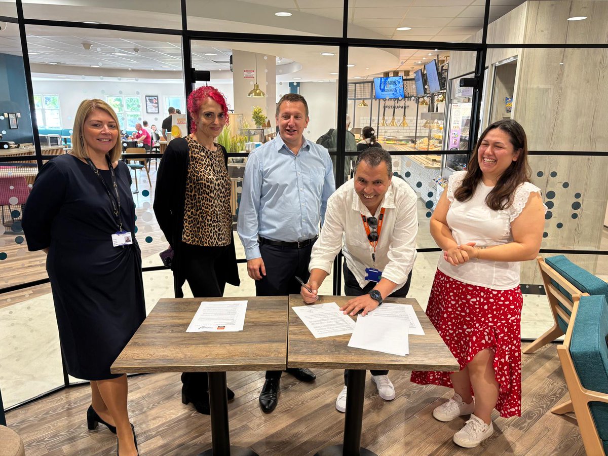 RECOGNITION AGREEMENT SIGNED

Delighted to announce GMB recognition agreed with Medirest at Barnet Hospital - giving hundreds more NHS outsourced workers the structures they need to negotiate on pay and conditions

<a href="/GMBLondonRegion/">GMB London Region</a> <a href="/GMB_union/">GMB Union</a>