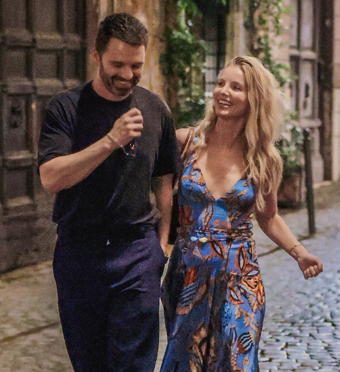 theradrady's tweet image. Their smiles are everything! ❤️
#SebastianStan #AnnabelleWallis