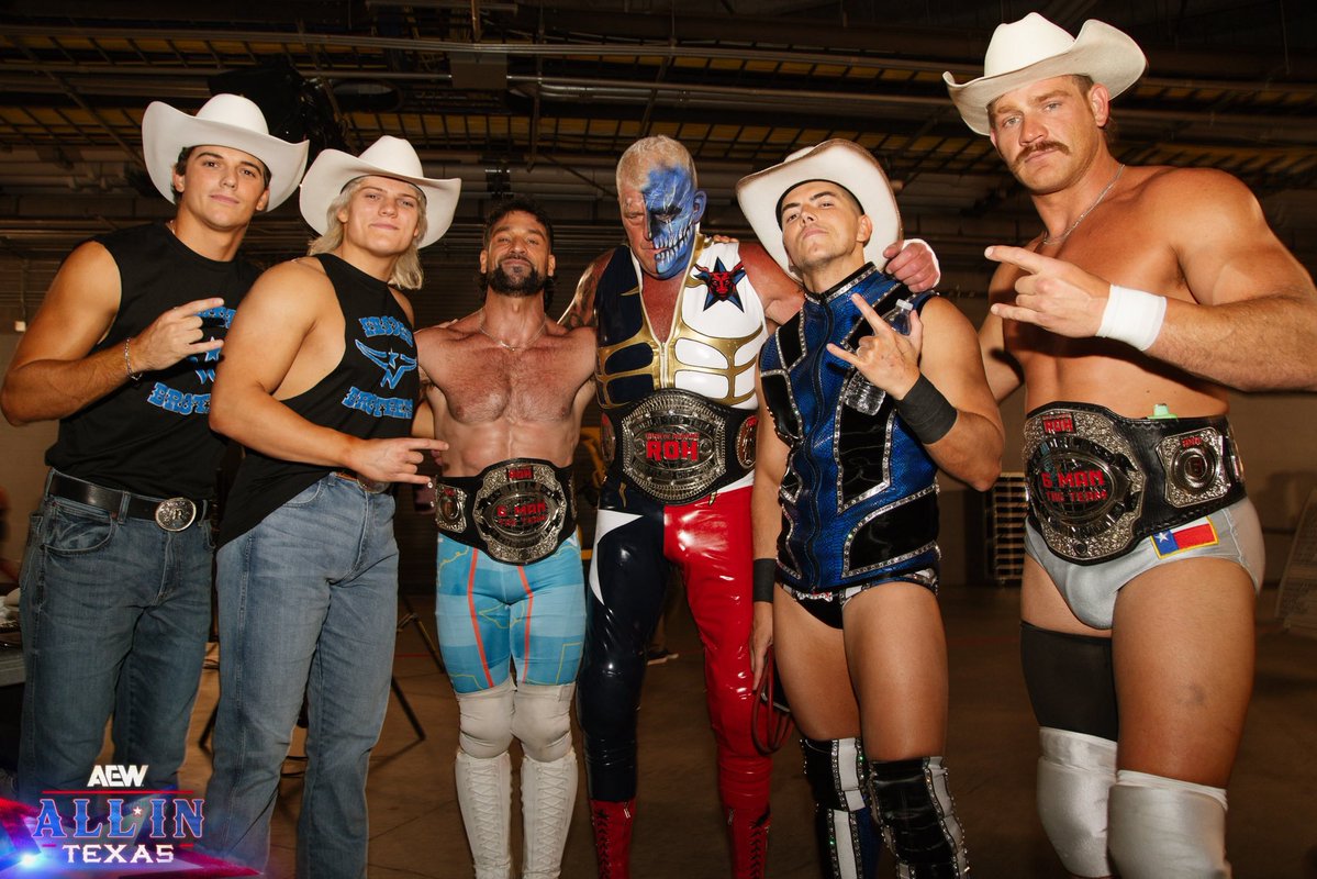 Chupacabra_01's tweet image. 🎂Happy Birthday to Sammy Guevara! @sammyguevara #SammyGuevara #AEW #SonsOfTexas #TheInnerCircle #JerichoAppreciationSociety #TheSpanishGod #WWE #NXT #ECW #NWA #WCW #TNA #ROH #MLW #LuchaLibreAAA #CMLL #NJPW #ProWrestlingNoah #AJPW