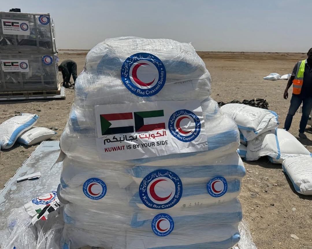 وصول طائرة اغاثية على متنها 40 طنا من المساعدات ضمن الجسر الجوي الكويتي إلى السودان suna-sd.net/posts/osol-alt…

#سونا #السودان