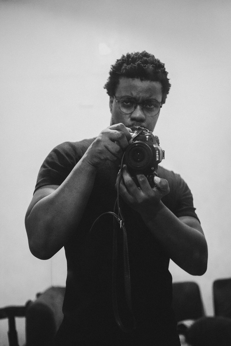 gdvomo's tweet image. Almost every photographer in the world has a self-portrait with a mirror.