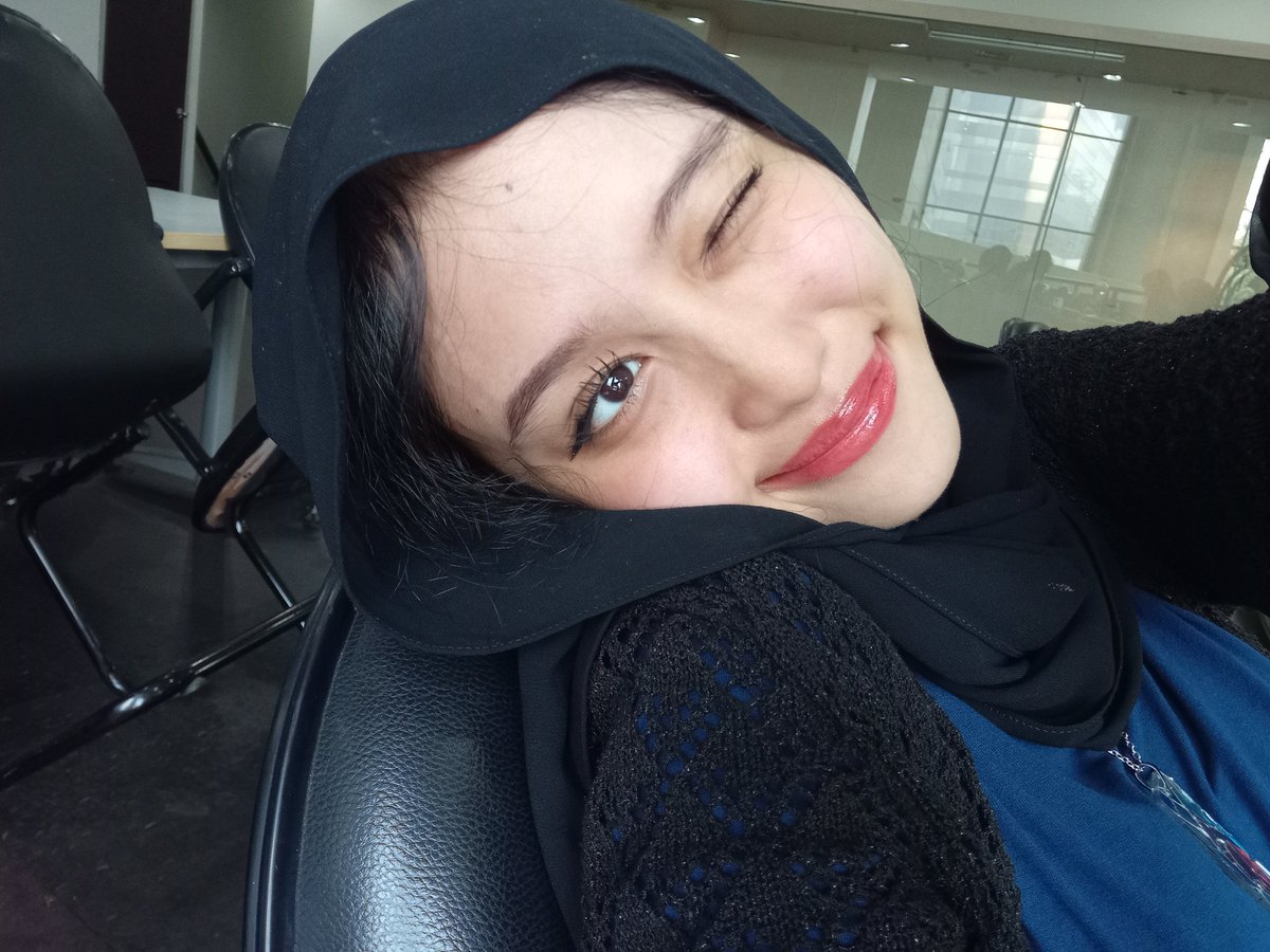 ateleoir's tweet photo. Meskipun aku depresi dan kabur dari dunia luar setahun aku ini tetap baddie by https://t.co/u7TZ3WwwgG