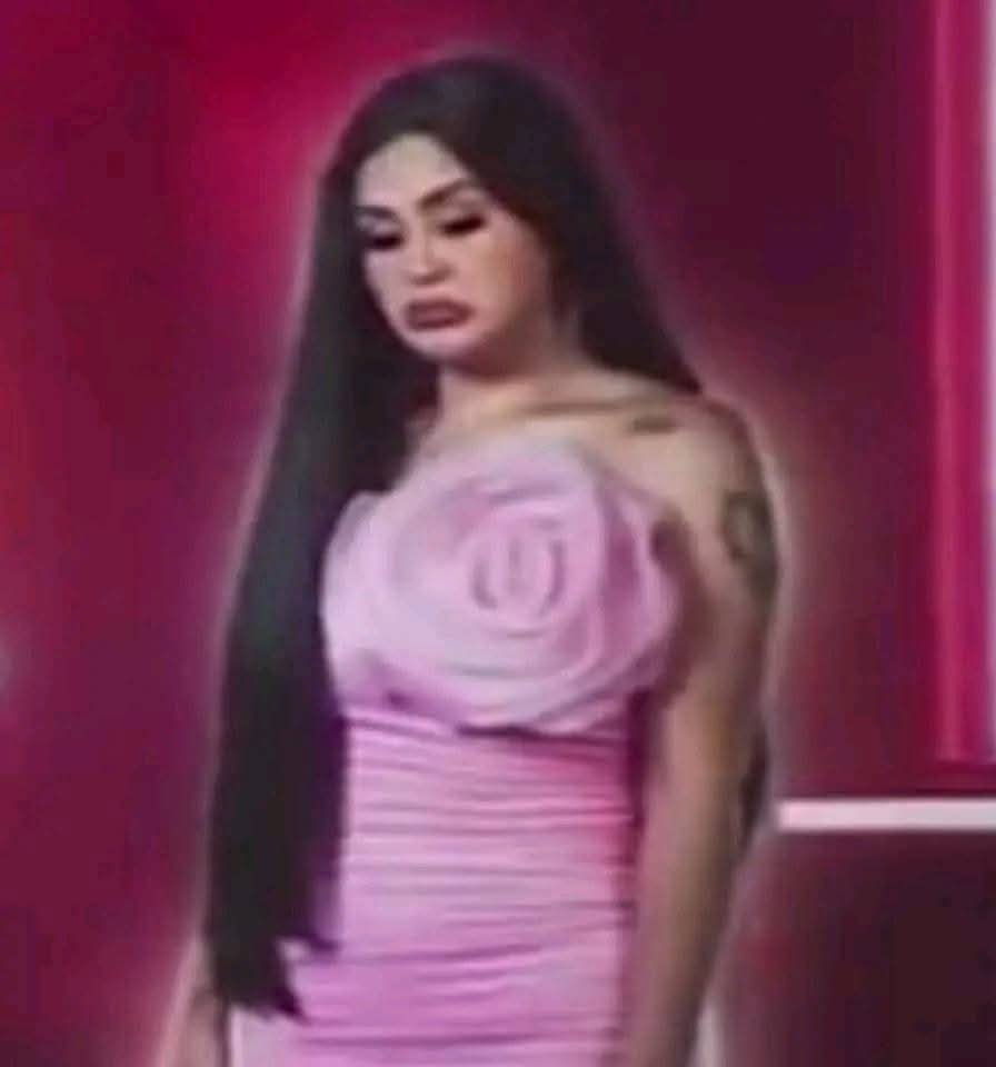 httpvmint's tweet image. // me dormí y ya no pude tener roles puercotes