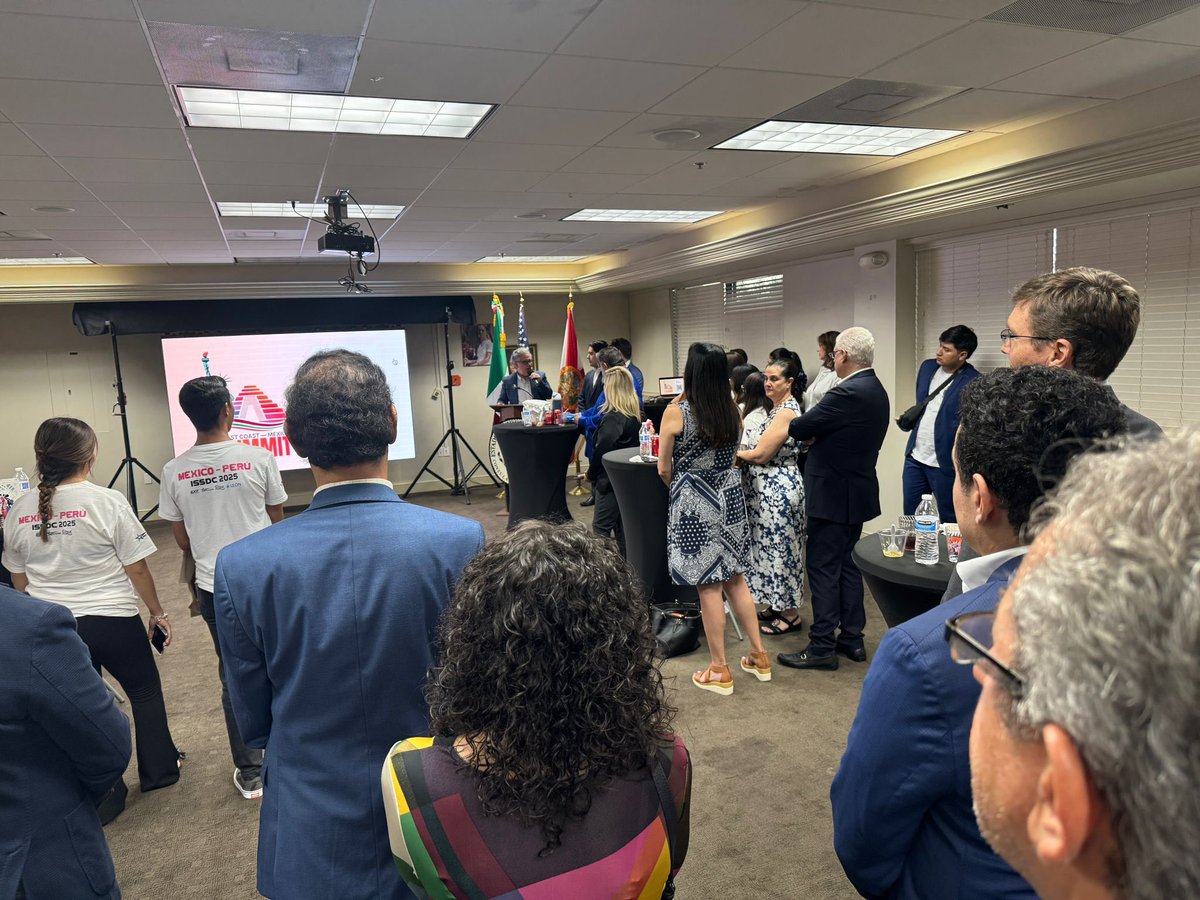 ConsulMexOrl's tweet image. Se llevó a cabo la presentación oficial del Plan México de la Presidenta Claudia Sheinbaum en el Consulado de México en Orlando.
Asimismo, Henry Moth, CEO de USMEXA, con el apoyo del Consulado, presentó el US-MEXICO Summit, que se llevará a cabo en la Secretaría de Economía del…