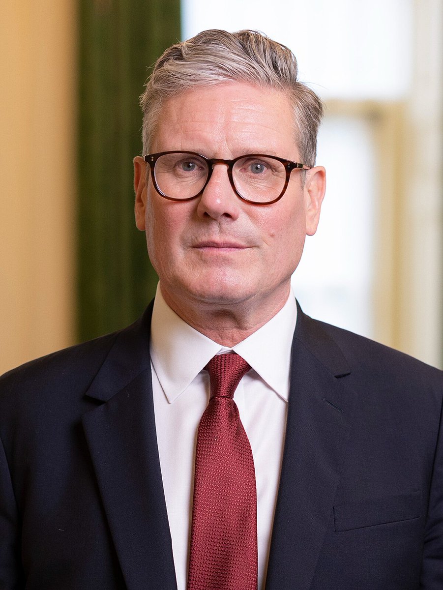 MilitantTracker's tweet image. 🚨🇬🇧 UK STANCE ON GAZA &amp;amp; TRUMP&apos;S TOUR
▪️PM Starmer: “Trump &amp;amp; I agree — Gaza needs a ceasefire”
▪️Trump from Scotland: “I &amp;amp; Netanyahu have different Gaza plans”
▪️Announces unrestricted food centers for Gaza
▪️“Real signs of famine in Gaza” — Trump
▪️Starmer: “Post-aid strategy”…
