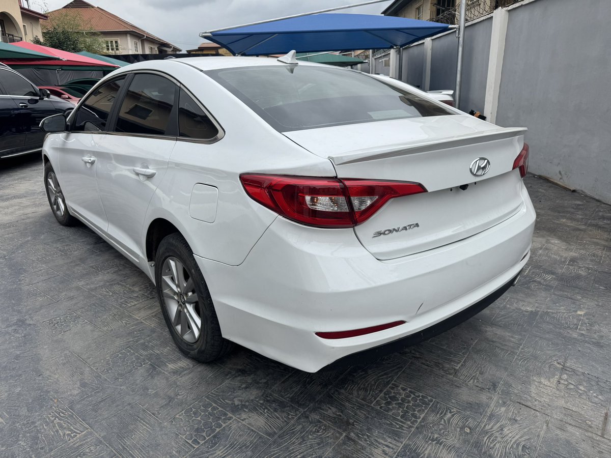 Lit_Autos's tweet photo. Hyundai sonata 
2015 model
Preowned 
10.3m
Magodo phase 1 https://t.co/8j0HYC9TDX