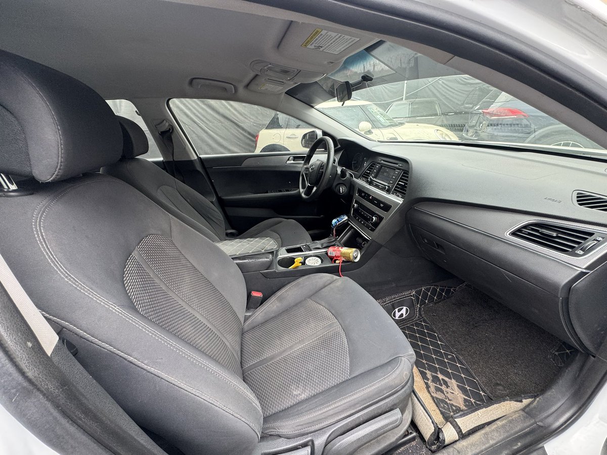 Lit_Autos's tweet photo. Hyundai sonata 
2015 model
Preowned 
10.3m
Magodo phase 1 https://t.co/8j0HYC9TDX