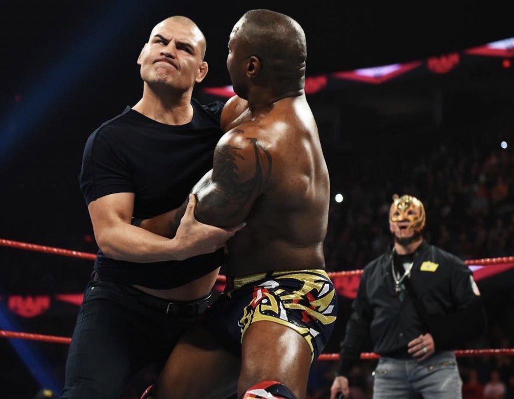 Chupacabra_01's tweet image. 🎂Happy Birthday to Cain Velasquez! @cainmma #CainVelasquez #UFC #WWE #NXT #ECW #NWA #WCW #TNA #ROH #AEW #MLW #LuchaLibreAAA #CMLL #NewJapan #NJPW #ProWrestlingNoah #AJPW