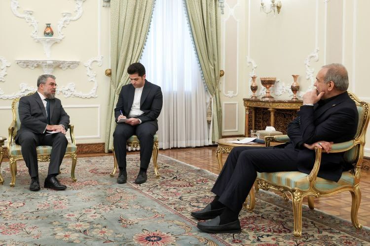 IRANinBRAZIL's tweet image. Novo embaixador do #Brasil 🇧🇷 se encontrou com o presidente do #Irã 🇮🇷, @drpezeshkian .
#AmizadeBrasilIrã