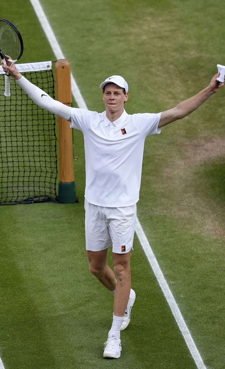 Jannik Sinner starts his 60th consecutive week as the world #1. 

No slowing down for the Sinner Era. 

🇮🇹🦊