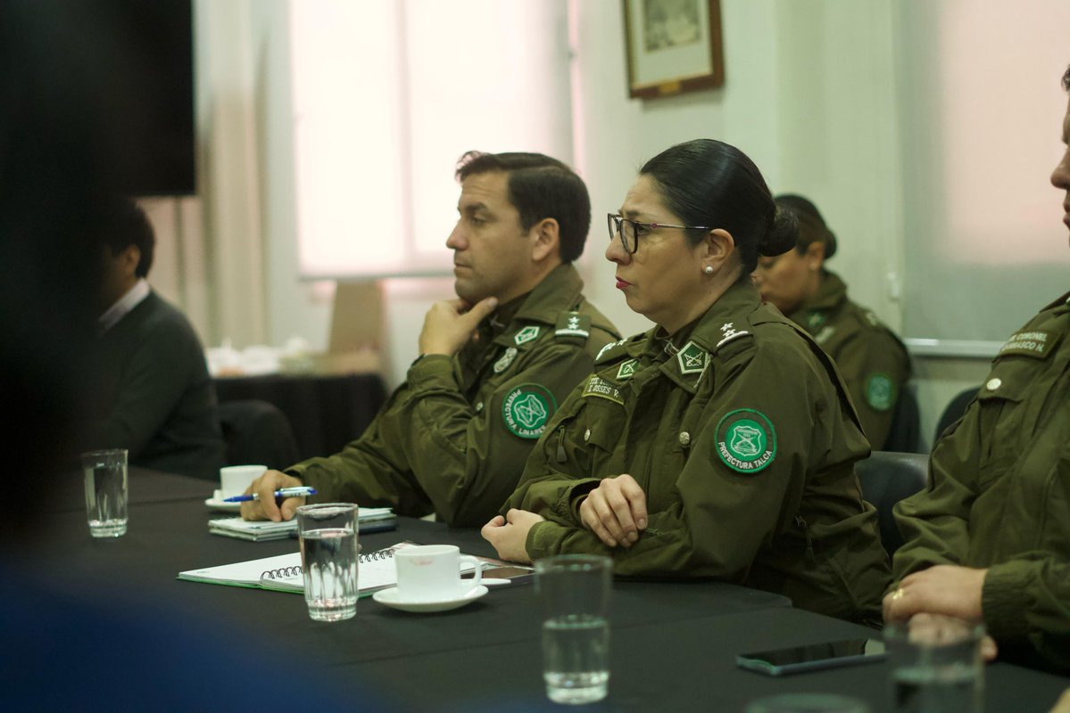 Partimos la semana con Comité Policial liderado por el delegado (s) @dppcurico Patricio Correa,  seremi @seguridadpublicamaule, María José Gómez y la presencia de autoridades de Fiscalía, Carabineros, PDI, Gendarmería y  Justicia.
👉🏻Seguimos en trabajo mancomunado y coordinado.