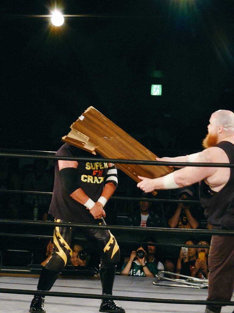 isuzu_ramen's tweet image. 逆襲されてしまったSuper Crazy選手

#GameChangerWrestling 
#gcwjapan 
#GCW
#MattTremont
