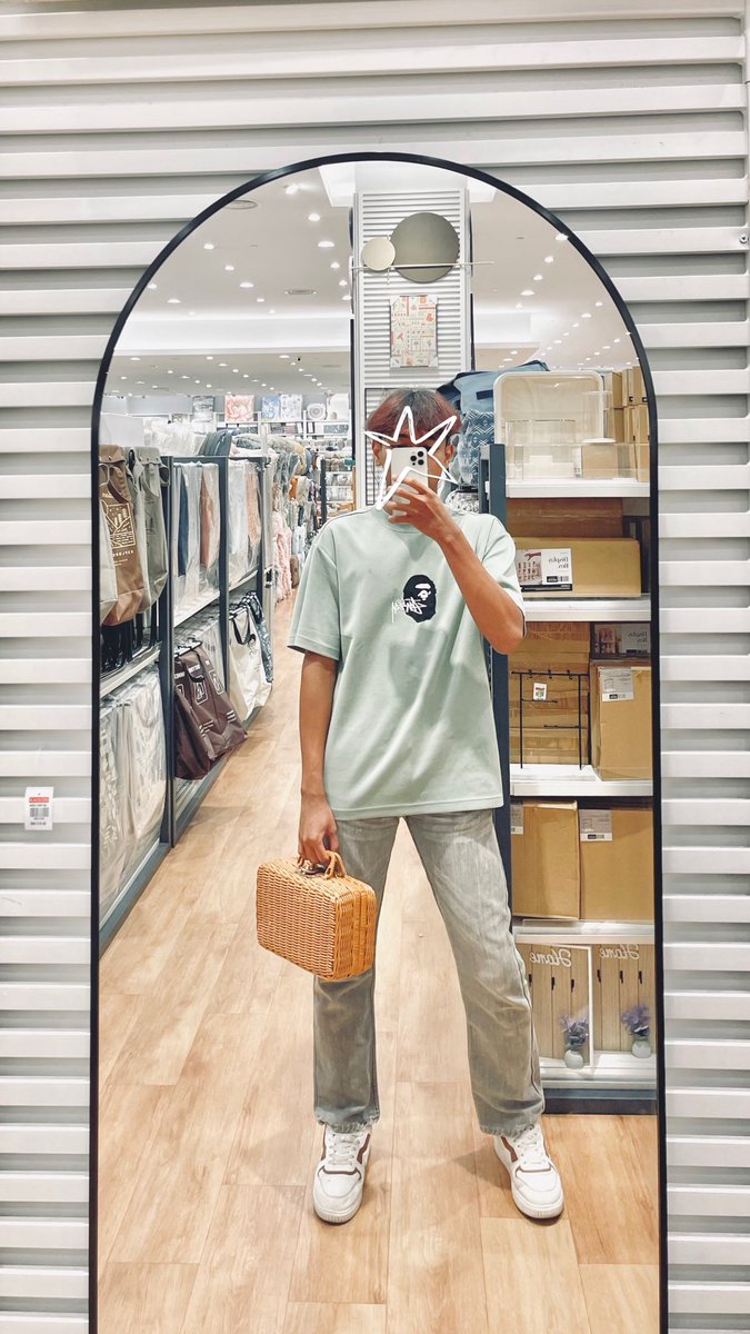 AjeemSs's tweet photo. 👅 https://t.co/fqy0TfgIo3