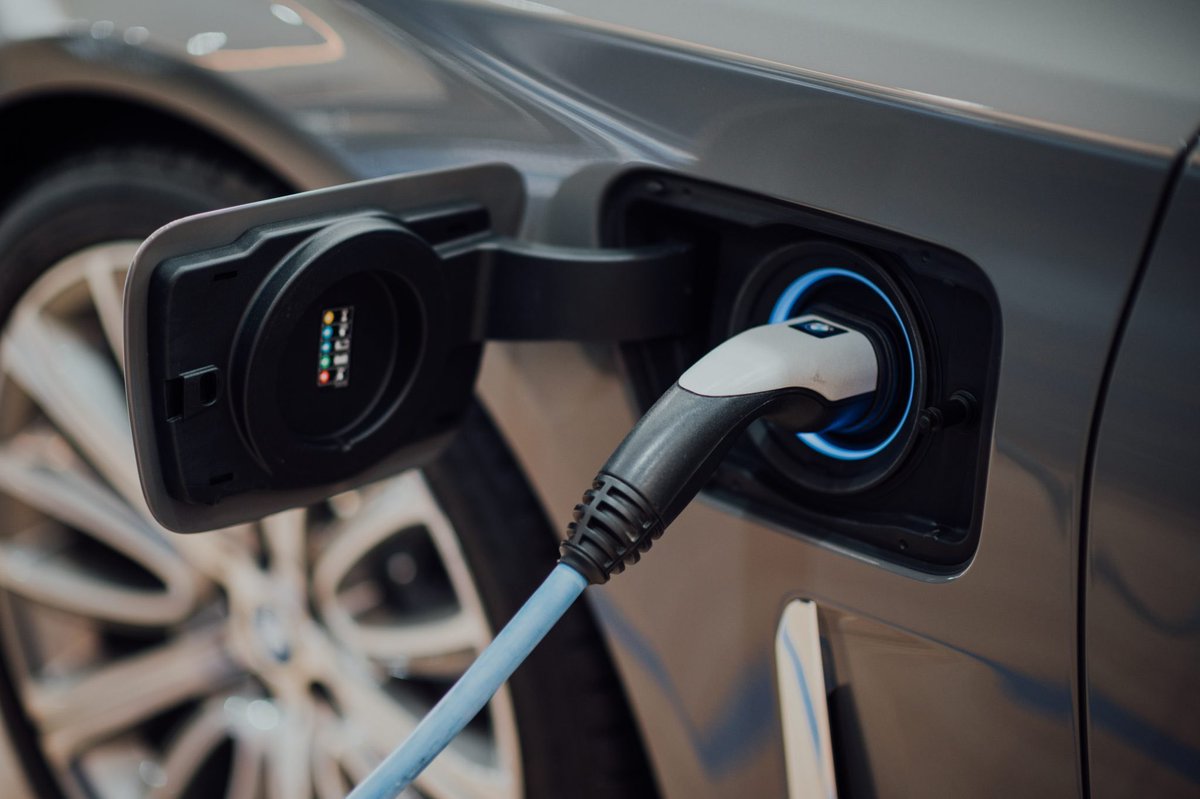 Michael John Wilcox (@mjwilcox23) on Twitter photo Finally getting a 4yr old EV at a price I can afford and the price of fast charging is expensive. Granny chargers slow, and EV 7kW home chargers cost over £900. IT’S JUST A SOCKET RIPOFF Where is the government support <a href="/Ed_Miliband/">Ed Miliband</a> <a href="/SarahChampionMP/">Sarah Champion</a> <a href="/JohnHealey_MP/">John Healey</a> <a href="/OctopusEnergy/">Octopus Energy</a> Finally getting a 4yr old EV at a price I can afford and the price of fast charging is expensive. Granny chargers slow, and EV 7kW home chargers cost over £900. IT’S JUST A SOCKET RIPOFF Where is the government support <a href="/Ed_Miliband/">Ed Miliband</a> <a href="/SarahChampionMP/">Sarah Champion</a> <a href="/JohnHealey_MP/">John Healey</a> <a href="/OctopusEnergy/">Octopus Energy</a>