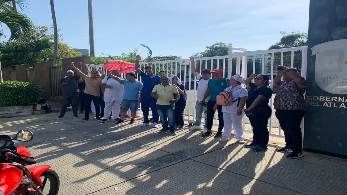 BLUCaribe's tweet image. Crisis en red hospitalaria del Atlántico: trabajadores protestan por falta de pagos bluradio.com/regiones/carib…