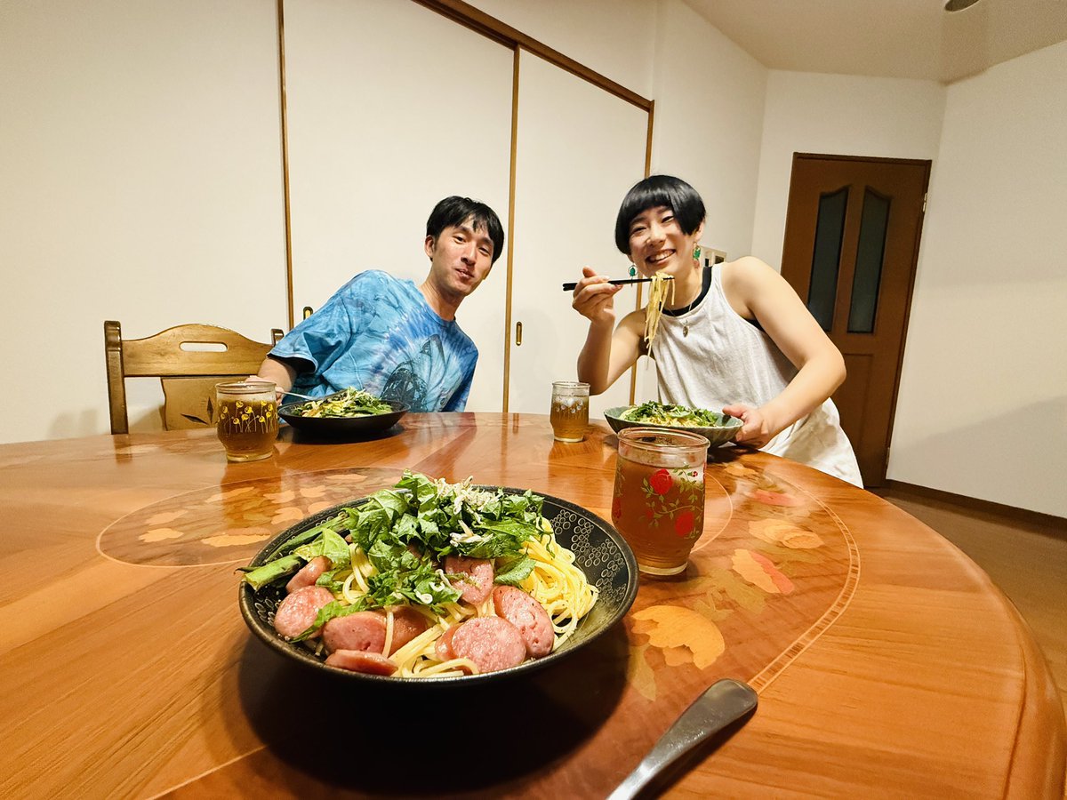 gotoizumi's tweet image. 朝偶然ボレロで一緒だったのらえもんちゃん。超近所に引っ越してからずっとタイミング逃していたお家に急遽お邪魔しちゃいました!渡辺篤史の建もの探訪ばりにお宅を拝見して美味しいご飯まで!良いお家でこっちまで嬉しくなっちゃう
会長、のんちゃんお邪魔しましたがまたお邪魔させてください…