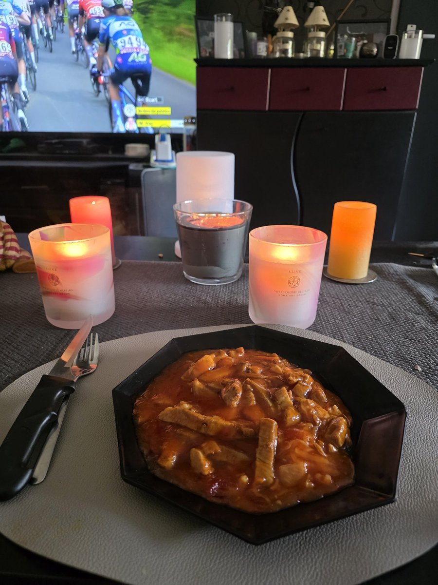djdakman2's tweet image. Ik hou van vlees dus babi pangang vandaag 🤗😋😋😋🍽