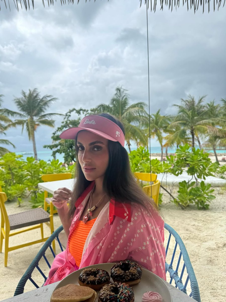 FilFan's tweet image. 🏖️ إسراء عبد الفتاح في أحدث ظهور من إجازتها في المالديف برفقة ابنتها