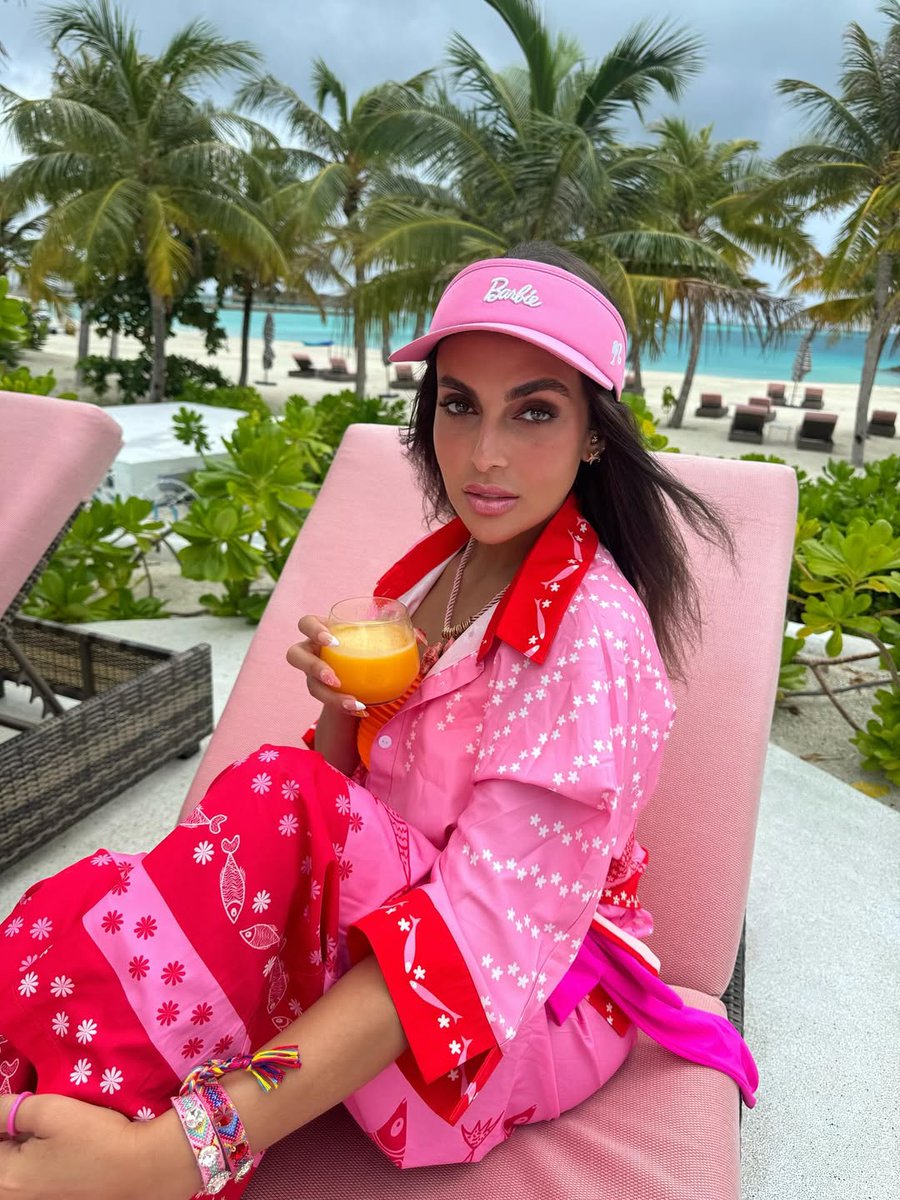 FilFan's tweet image. 🏖️ إسراء عبد الفتاح في أحدث ظهور من إجازتها في المالديف برفقة ابنتها