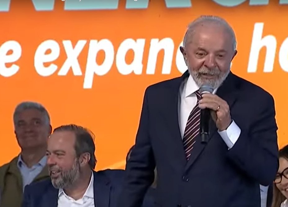 canalgov's tweet image. NEGOCIAÇÃO COM OS EUA | “Não queremos briga, queremos negociar, queremos fazer comércio. Já abrimos 398 mercados desde que eu tomei posse.”

@lulaoficial, em inauguração de termelétrica no RJ