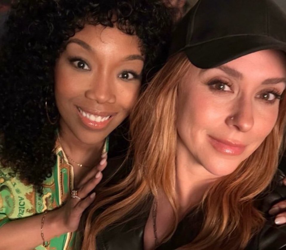 CrockerQueen97's tweet image. #IKnowWhatYouDidLastSummer thoughts ... It was a mistake keeping @4everBrandy a secret we deserve a sequel this 🎥 is amazing @SonyPictures @Sony @JennKaytin did an amazing job and The release date was a mistake too It should have been released before 4th of July @TheReal_Jlh