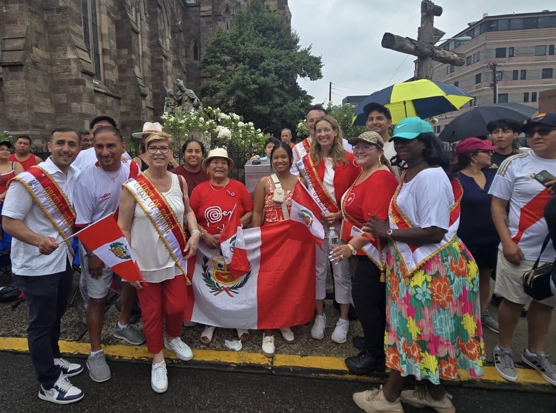 RepNellie's tweet image. Across our district #NJ09 this weekend in #Clifton #Passaic #Paterson we had beautiful celebrations in honor of our vibrant Peruvian American community, one of the largest in our whole country! 🇺🇸🇵🇪🇺🇸🇵🇪